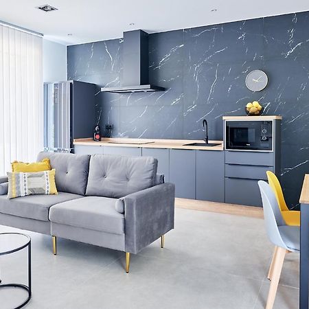 9 Nidos Centrica Suites - Nuevo Plasencia Luaran gambar